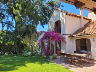 Foto 2 de Casa en Alquiler  Pacheco Golf Club 4 dormitorios con jardin y pileta