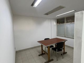 Foto 14 de OFICINA EN ALQUILER