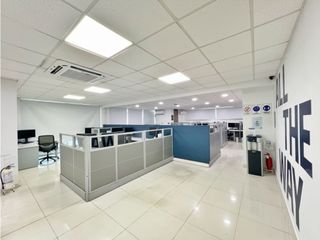 Foto 2 de Venta oficina corporativa en edificio Twins Bay Manga Cartagena