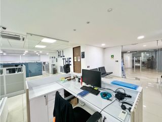 Foto 16 de Venta oficina corporativa en edificio Twins Bay Manga Cartagena