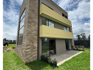 Foto 2 de Casa para estrenar en venta en Chía