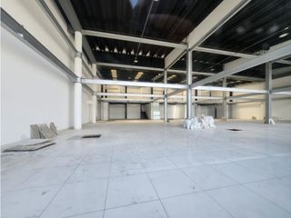 Foto 4 de Local vitrina comercial Calle 127