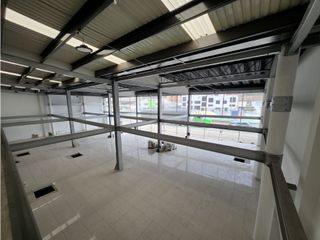 Foto 5 de Local vitrina comercial Calle 127