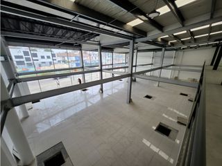 Foto 3 de Local vitrina comercial Calle 127