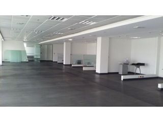 Foto 6 de Arrienda Oficinas Autopista Medellín 2.132 M2