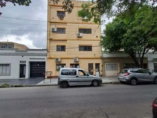 Foto 1 de Departamento en alquiler en Lanus Oeste
