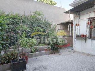 Foto 20 de Venta de Ph 3 Amb.  en Lomas Del Mirador  Pta. Baja al Fte.