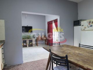 Foto 7 de Venta de Ph 3 Amb.  en Lomas Del Mirador  Pta. Baja al Fte.