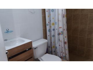 Foto 3 de CASA EN VENTA EN CEDRITOS RENTABLE CON 6 APARTAMENTOS AMOBLADOS