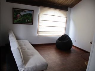 Foto 15 de CASA EN VENTA EN CEDRITOS RENTABLE CON 6 APARTAMENTOS AMOBLADOS