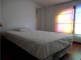 Foto 25 de CASA EN VENTA EN CEDRITOS RENTABLE CON 6 APARTAMENTOS AMOBLADOS