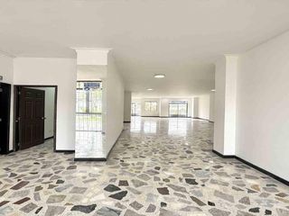 Foto 2 de LOCAL EN ARRIENDO EN AV 30 DE AGOSTO/PEREIRA