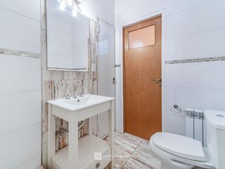 Foto 20 de Venta - 2 casas con gran parque y pileta -  Zona Pompeya