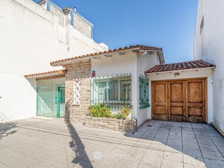 Foto 10 de Venta - 2 casas con gran parque y pileta -  Zona Pompeya