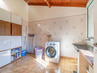 Foto 16 de Venta - 2 casas con gran parque y pileta -  Zona Pompeya