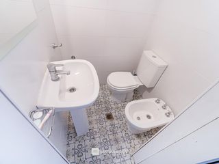 Foto 21 de Venta - 2 casas con gran parque y pileta -  Zona Pompeya