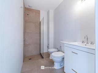 Foto 39 de Venta - 2 casas con gran parque y pileta -  Zona Pompeya