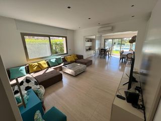 Foto 21 de Casa  en Venta 5 dormitorios en El Golf, Nordelta, Tigre