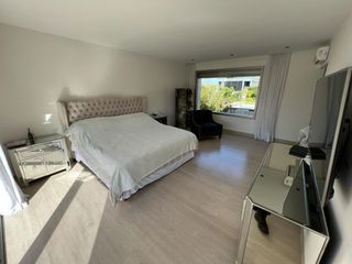 Foto 42 de Casa  en Venta 5 dormitorios en El Golf, Nordelta, Tigre