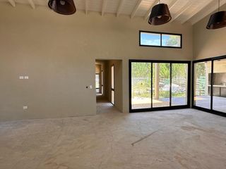 Foto 13 de VENTA, CASA, VILLAROBLES, BARRIO BRINZALES, LOTE AL 400, 4 AMBIENTES