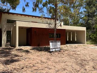Foto 5 de VENTA, CASA, VILLAROBLES, BARRIO BRINZALES, LOTE AL 400, 4 AMBIENTES