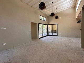 Foto 12 de VENTA, CASA, VILLAROBLES, BARRIO BRINZALES, LOTE AL 400, 4 AMBIENTES
