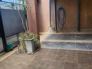 Foto 2 de Casa en  calle Candiotti, Acceso a Parana