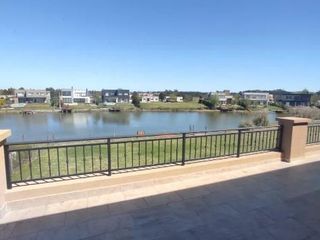 Foto 2 de Casa -  Venta  -  El Canton - Islas - laguna