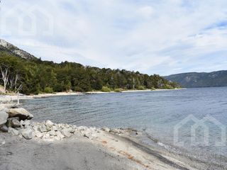 Foto 1 de Importante Fracción costa de lago en Villa La Angostura zona Brazo Huemul