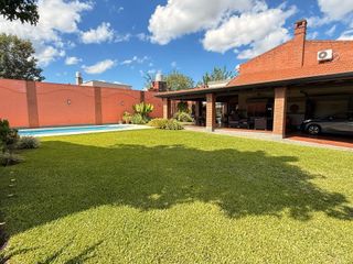 Foto 29 de Importante casa de 4 dormitorios en Av. Belgrano al 4100, Parque V. Centenario, SMT
