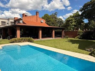 Foto 1 de Importante casa de 4 dormitorios en Av. Belgrano al 4100, Parque V. Centenario, SMT