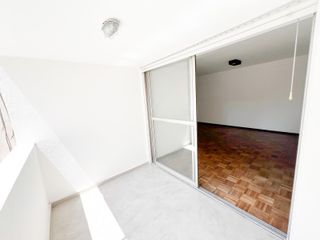 Foto 7 de OPORTUNIDAD!!! 3 DORM. A mtrs. de Cañada y Patio Olmos! - AMPLIO Y LUMINOSO! CON ESCRITURA!