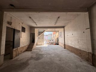 Foto 2 de DEPOSITO  a refaccionar en alquiler -  Villa Crespo -  Mucha Luz - excelente zona
