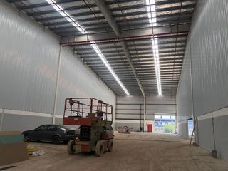 Foto 2 de DEPOSITO ALQUILER   1000 M2  ETAPA 2 -  PILARICA  Pilar