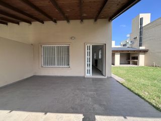 Foto 7 de Venta Casa Funes Barrio Abierto Cantegril 3 dormitorios estrenar amplio jardín