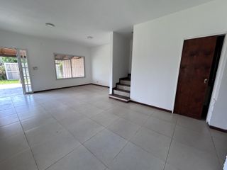 Foto 3 de Venta Casa Funes Barrio Abierto Cantegril 3 dormitorios estrenar amplio jardín