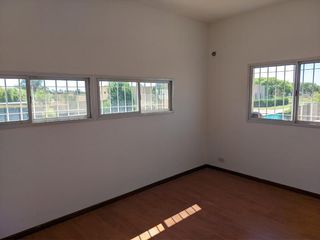 Foto 10 de Venta Casa Funes Barrio Abierto Cantegril 3 dormitorios estrenar amplio jardín