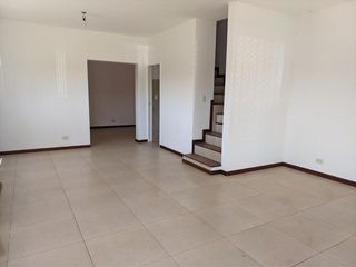 Foto 6 de Venta Casa Funes Barrio Abierto Cantegril 3 dormitorios estrenar amplio jardín