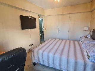 Foto 8 de VENTA - 5 AMBIENTE AL FRENTE C/BALCÓN - COCHERA - SEGURIDAD - RECOLETA