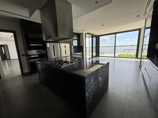 Foto 29 de Casa en  Venta y Alquiler  en Marinas Puertos, Escobar