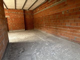 Foto 3 de TERRENO CON CASA A TERMINAR