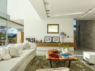 Foto 11 de Espectacular Casa en Venta a La Laguna en El Golf Nordelta  Tigre