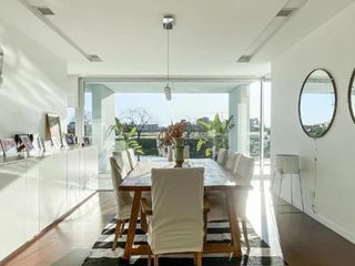 Foto 17 de Espectacular Casa en Venta a La Laguna en El Golf Nordelta  Tigre
