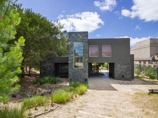 Foto 2 de VENTA, CASA, COSTA ESMERALDA, BARRIO GOLF, LOTE  AL 100