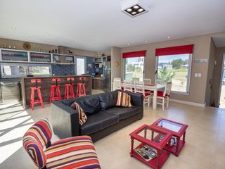 Foto 21 de VENTA, CASA, COSTA ESMERALDA, BARRIO GOLF, LOTE  AL 100