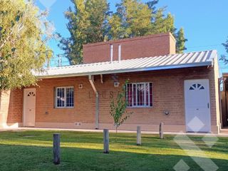 Foto 2 de En venta, Complejo de 8 departamentos, B° Knudsen, Plottier, Neuquén.