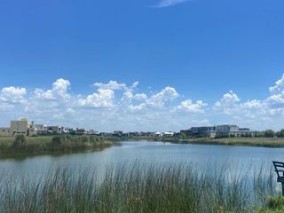 Foto 2 de Excelente Lote al Agua - El Naudir