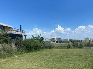 Foto 4 de Excelente Lote al Agua - El Naudir