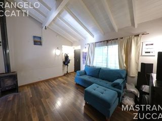 Foto 6 de Casa en  esquina desarrollada en PB