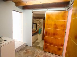 Foto 10 de Venta PH en Lanus Este Tipo Casa de 3 ambientes con Patio-Quincho y Terraza.